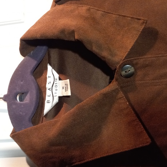 Ladies suade pant suit w scarf - Picture 2 of 4